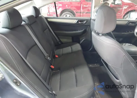 2017 Subaru Legacy 2.5I Premium z USA, uszkodzony, nr VIN 4S3BNAF64H3054214